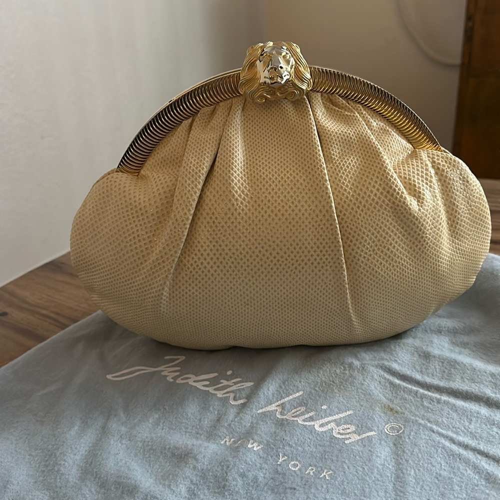 WOW Vintage Judith Leiber Cream Purse